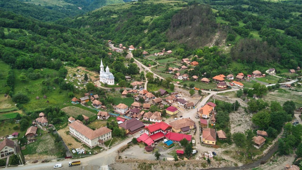 Pensiunea Colt Alb Ocolis Esterno foto